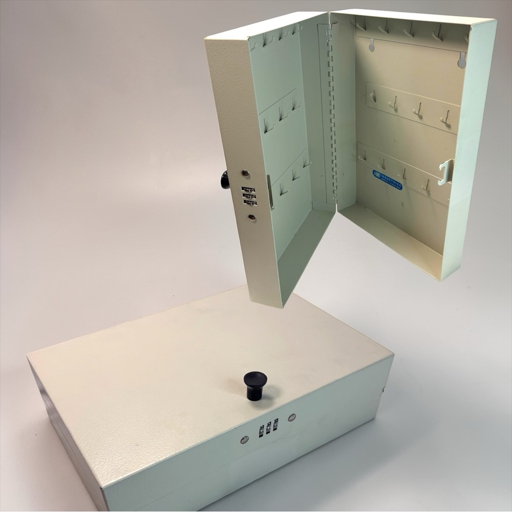 MMF Industries Locking Key Cabinet Steel Key Box Combo Lock Wall Mount 48 Hook